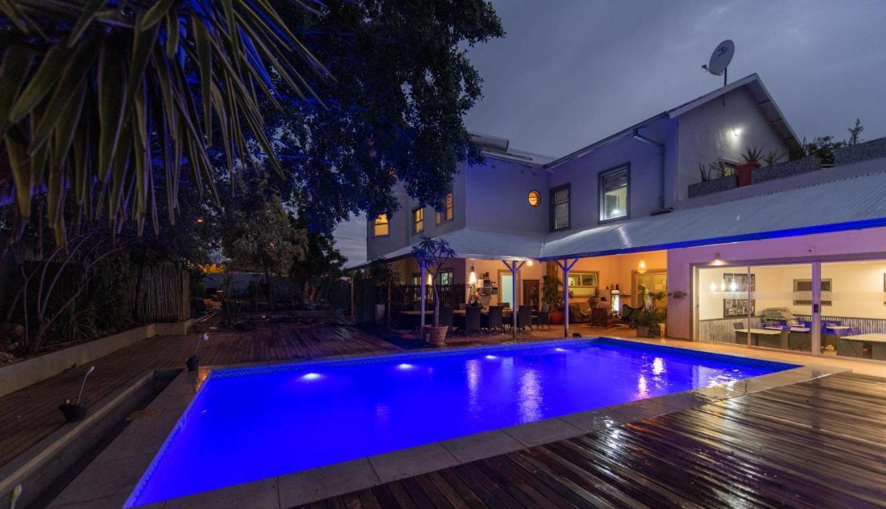 Vondelhof Guesthouse Windhoek Bagian luar foto